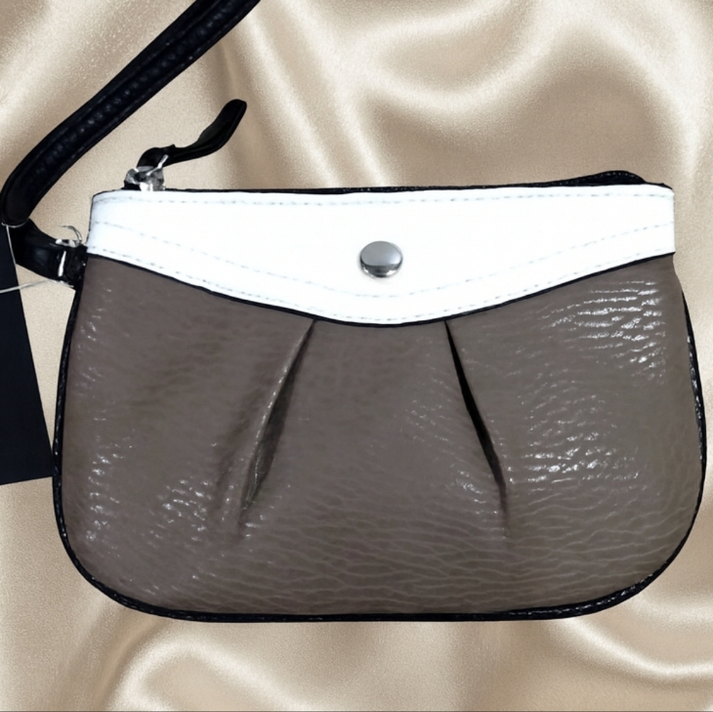 Style & Co. Hannah Wristlet Coin Purse – Faux Leather, Black & White Accessory